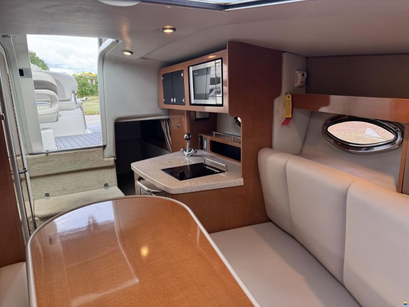 Chaparral 250 Signature