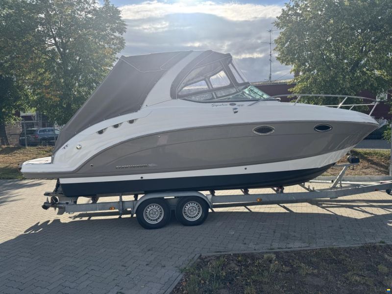 Chaparral 250 Signature