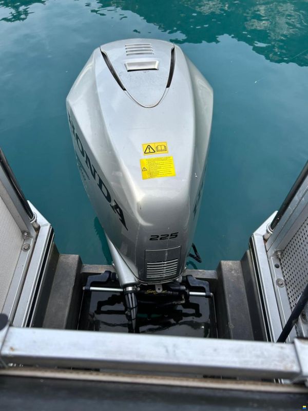Harris FloteBote Super Sunliner 240