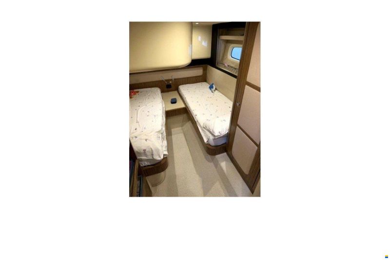 Azimut Magellano 43 HT