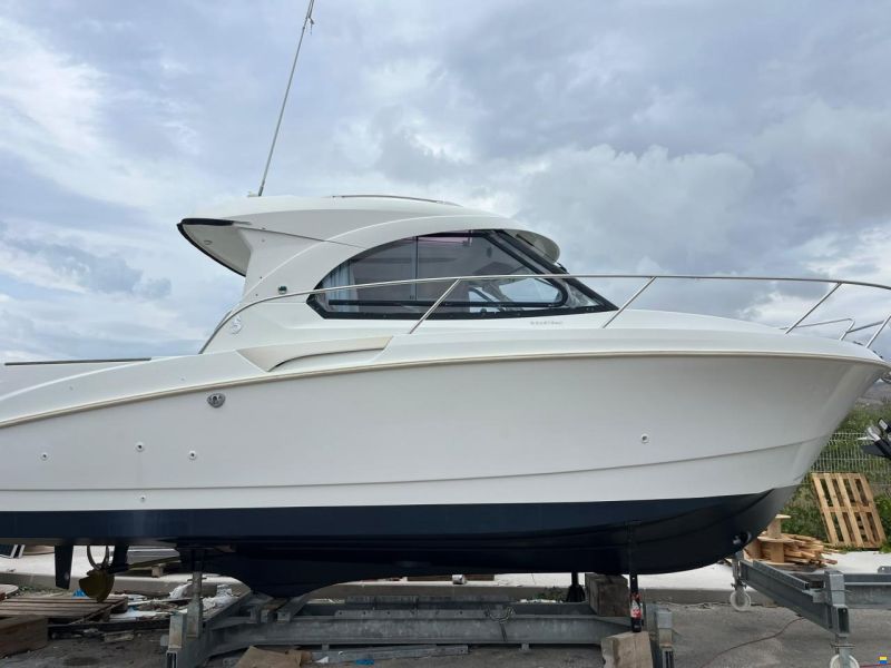 Beneteau Antares 8
