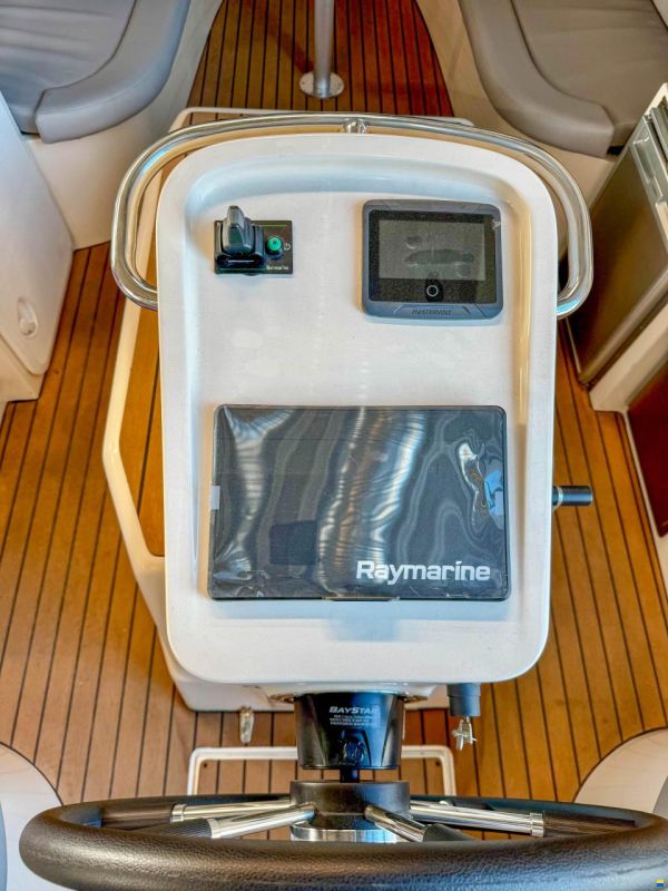 Primeur 700 Tender electric boat