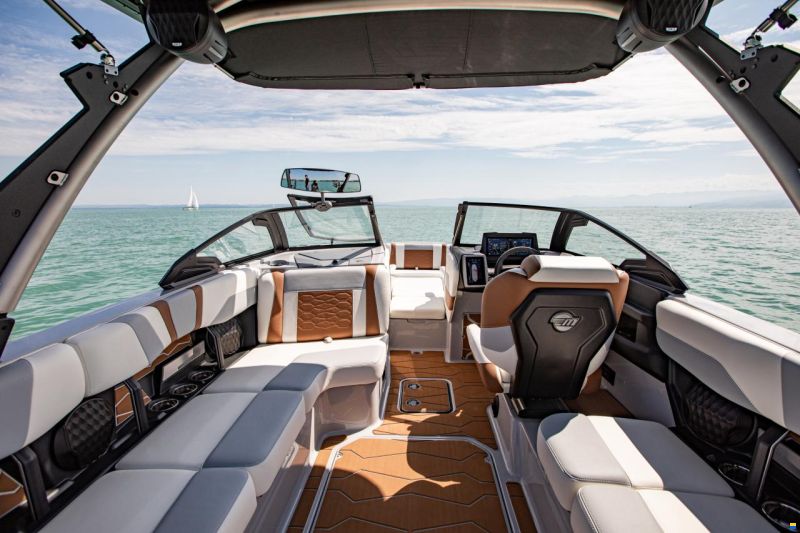 Malibu Wakesetter 23 MXZ