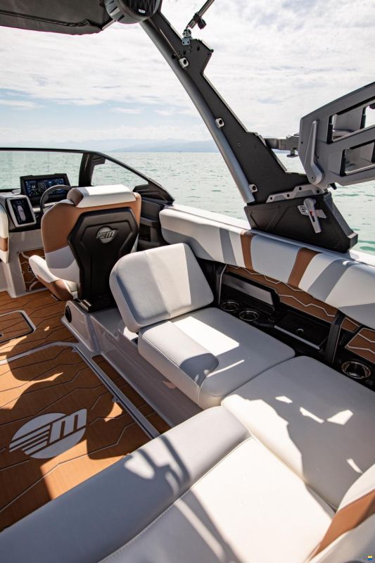 Malibu Wakesetter 23 MXZ