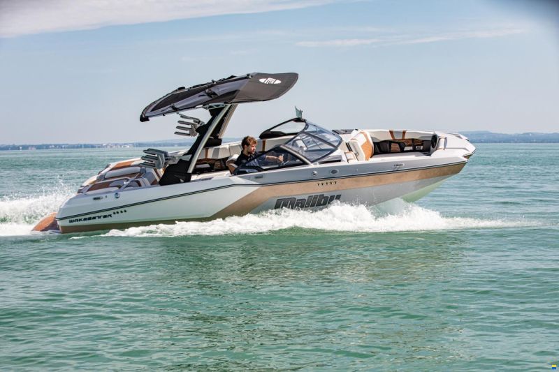 Malibu Wakesetter 23 MXZ