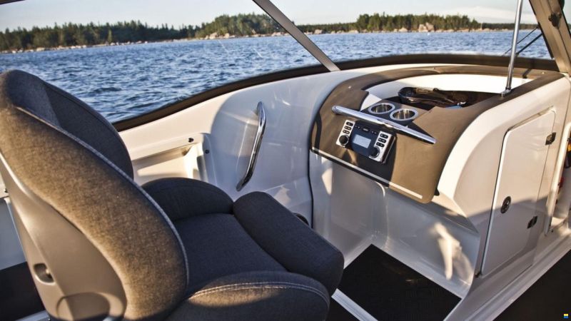 XO Boats 240 RS