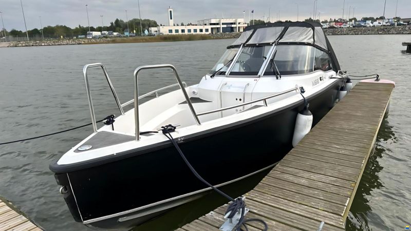 XO Boats 240 RS