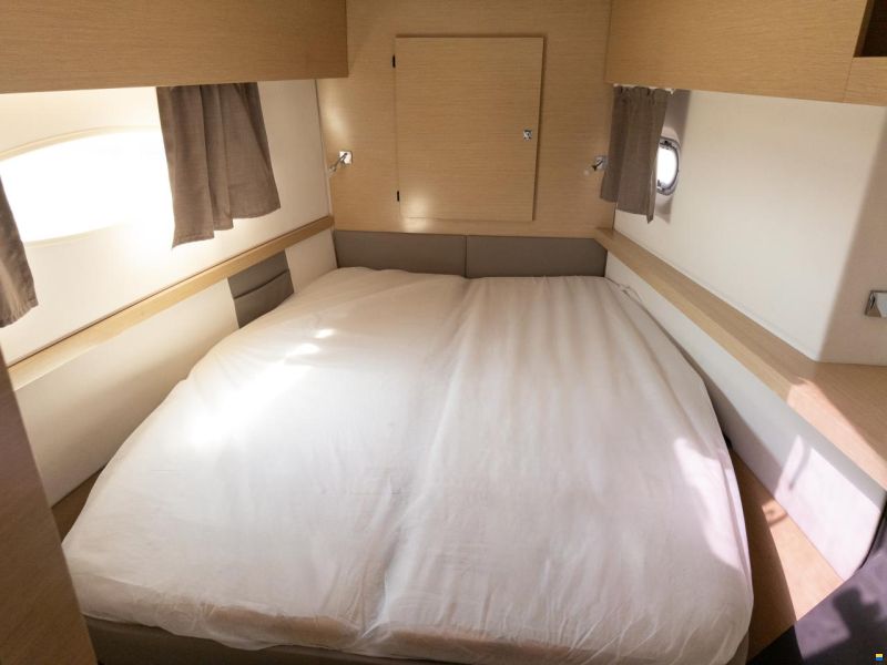 Fountaine Pajot Helia 44