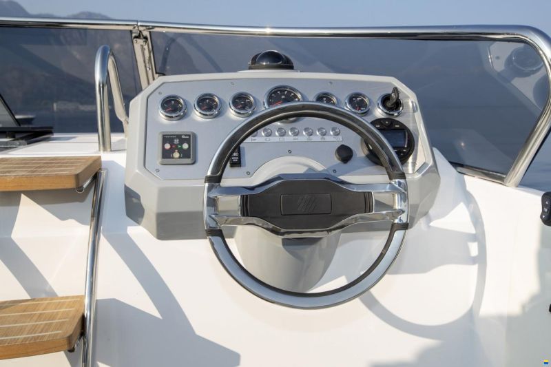 Airon Marine AmX 25