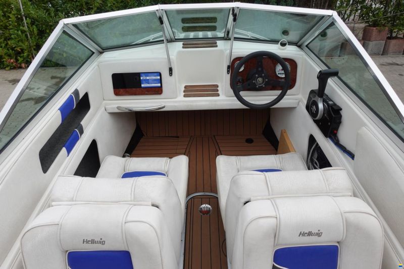 Hellwig Marathon 470 & Trailer (Gebrauchtboot)