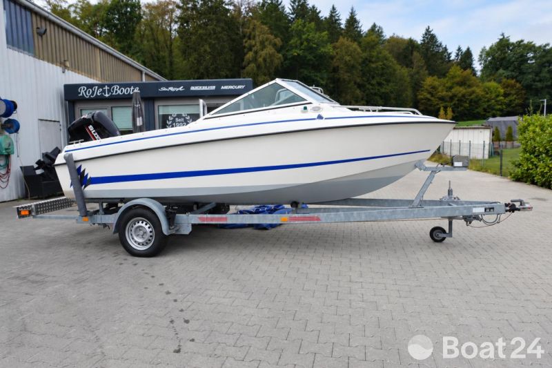 Hellwig Marathon 470 & Trailer (Gebrauchtboot)