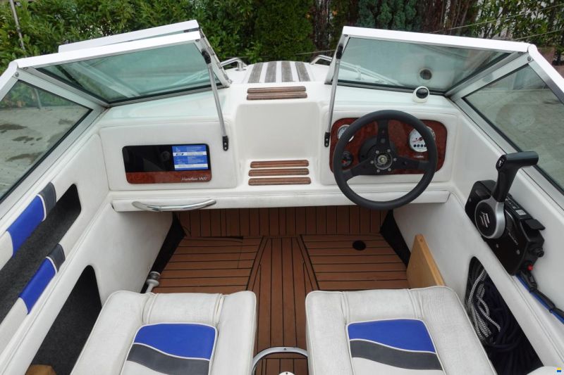 Hellwig Marathon 470 & Trailer (Gebrauchtboot)