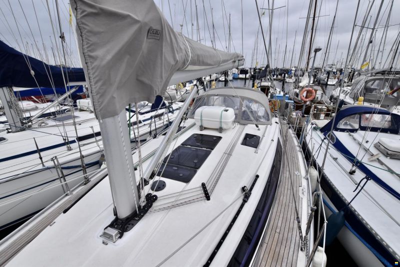 Bavaria Cruiser37