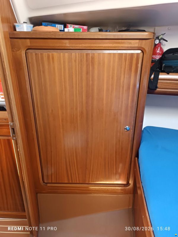 Bavaria 37