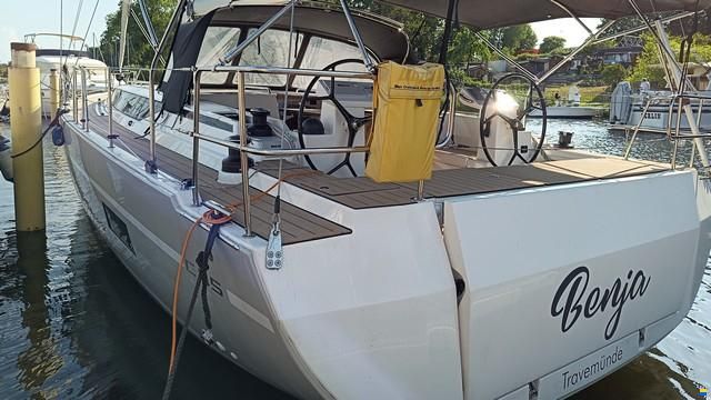 Bavaria C45 Style