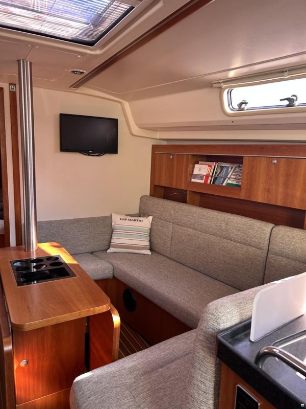 Hanse 385