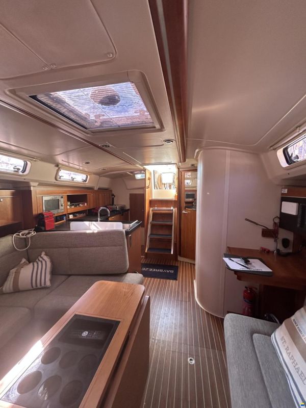 Hanse 385