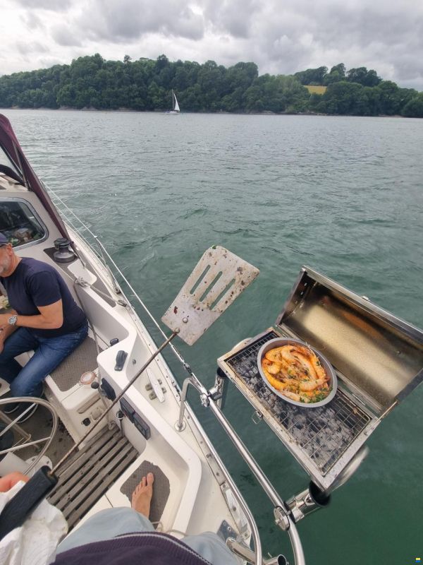 Trident Voyager 35