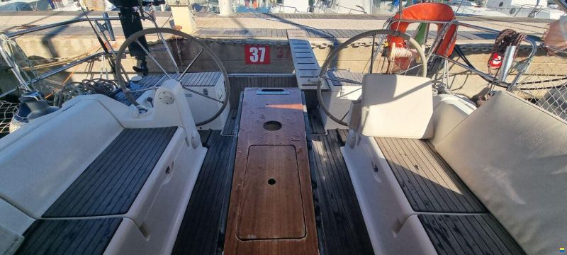 Dufour 405