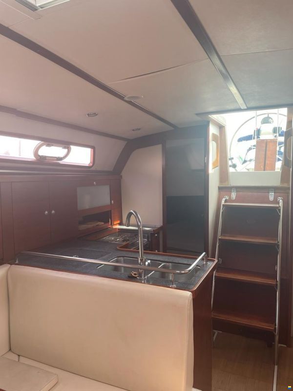 Hanse 370