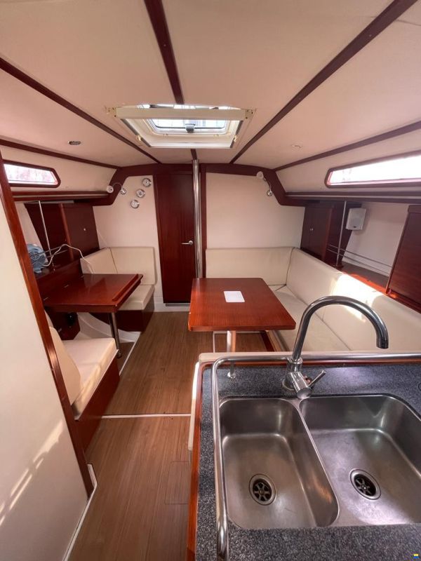 Hanse 370