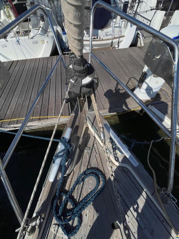 Hallberg-Rassy 382