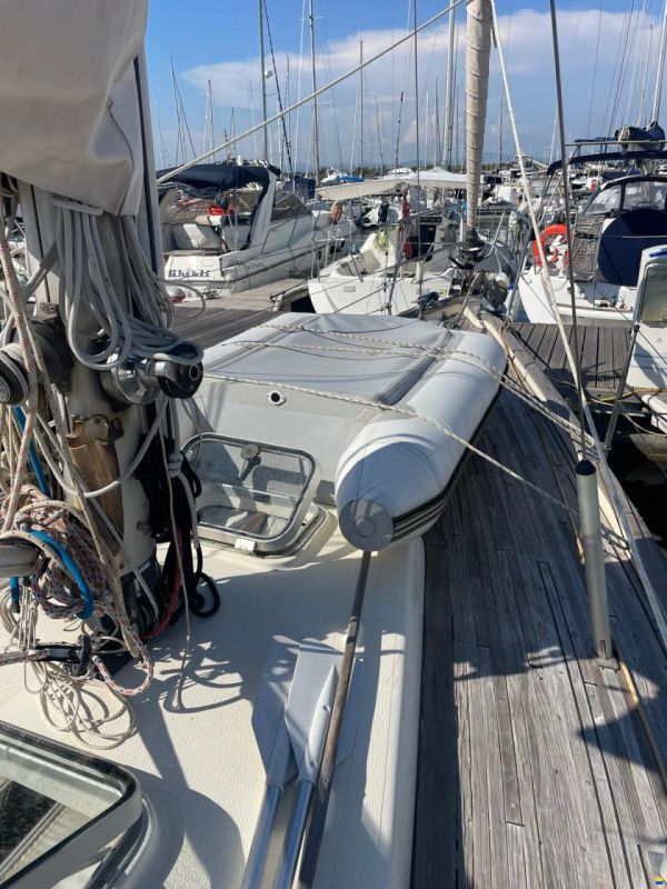 Hallberg-Rassy 382