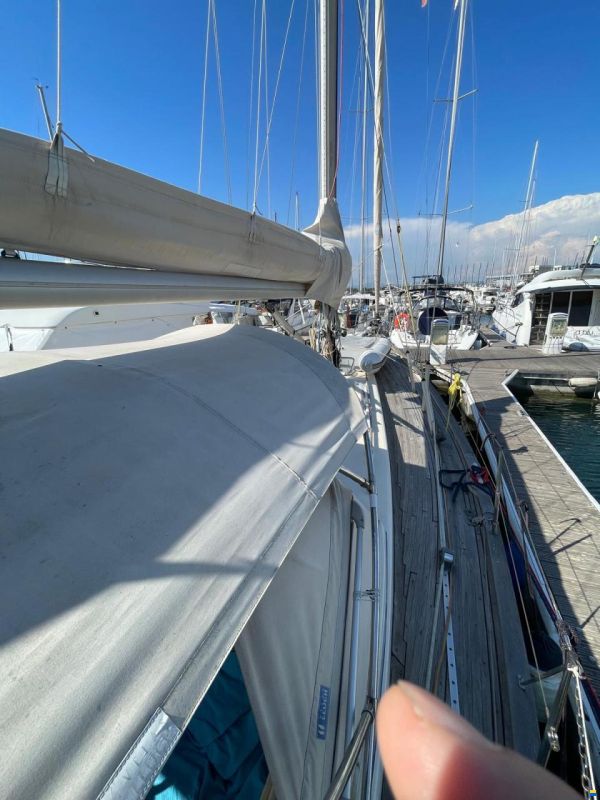 Hallberg-Rassy 382