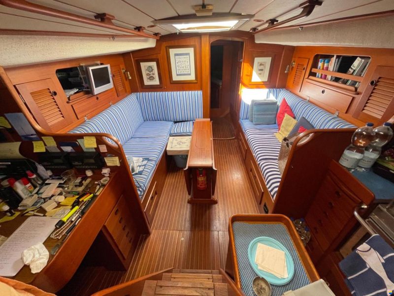Hallberg-Rassy 382