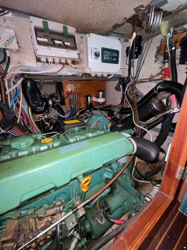 Hallberg-Rassy 382