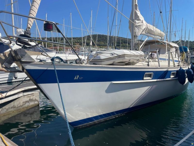 Hallberg-Rassy 382