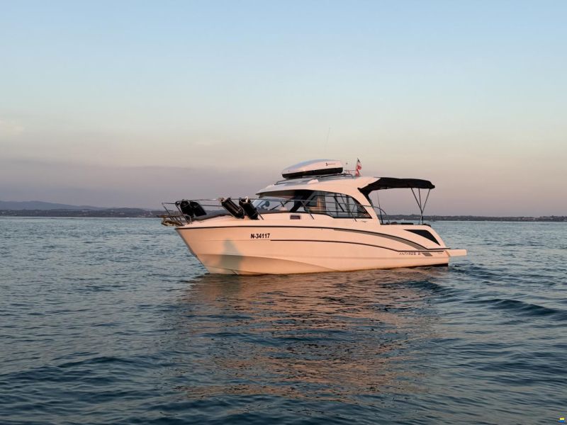 Beneteau Antares 8 OB