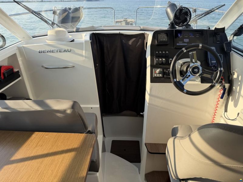 Beneteau Antares 8 OB