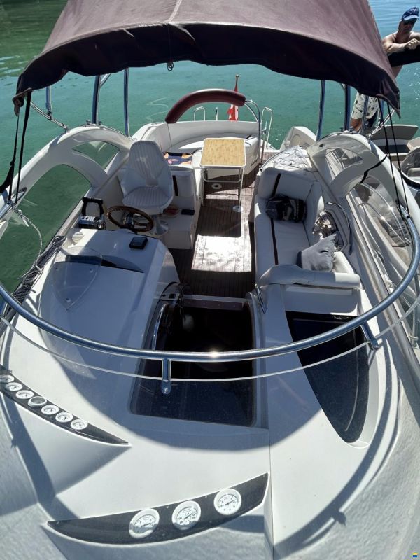 Quicksilver 890
