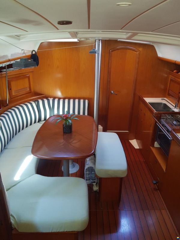 Beneteau oceanis 393