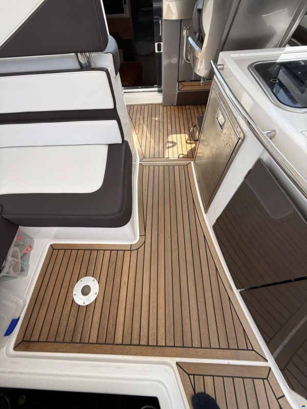 Galeon 325 HT