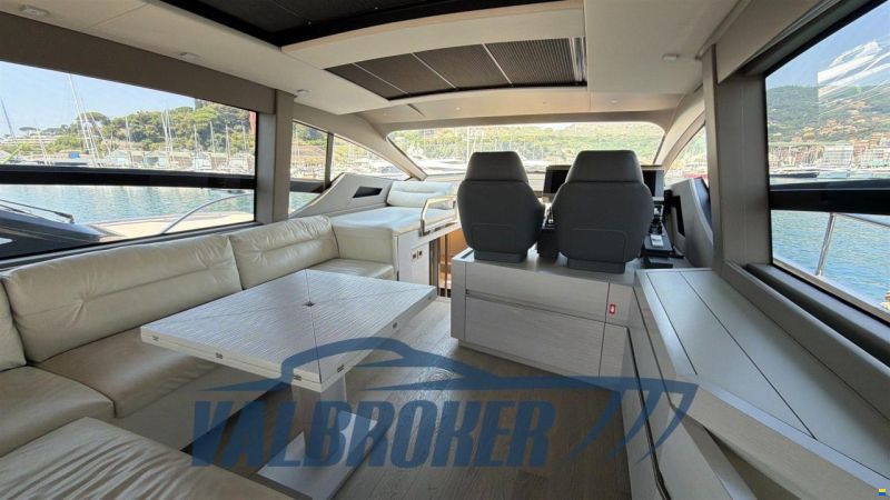 Pershing 7X