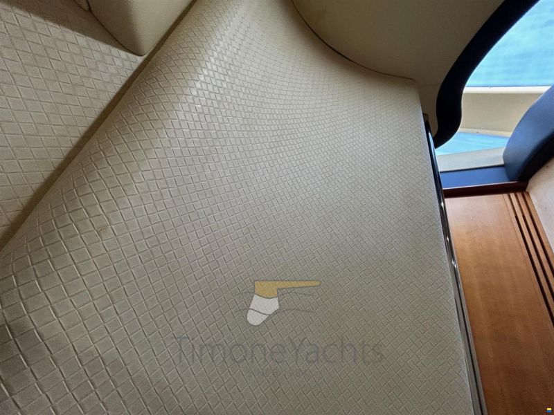 Azimut 62 fly