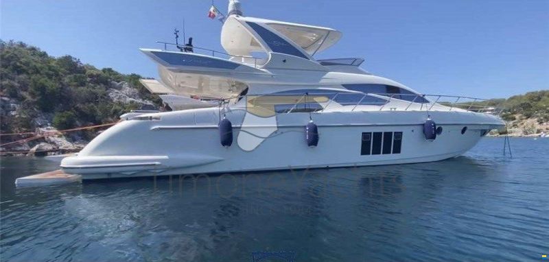 Azimut 64 fly