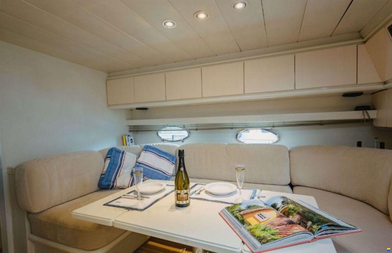 Pershing 40