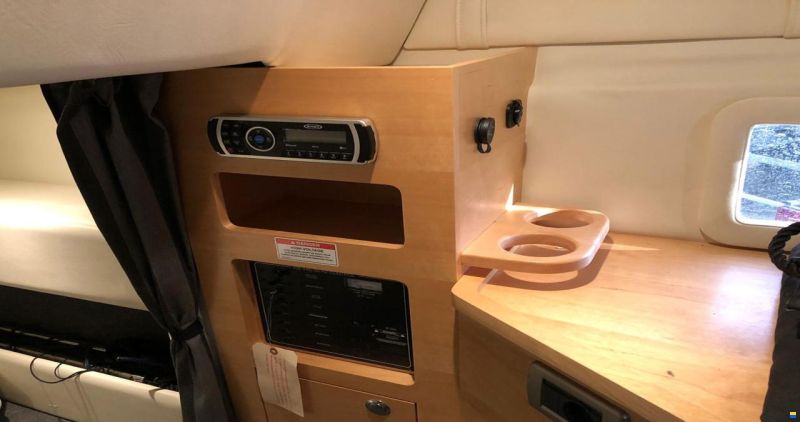 Bayliner 842 Cuddy