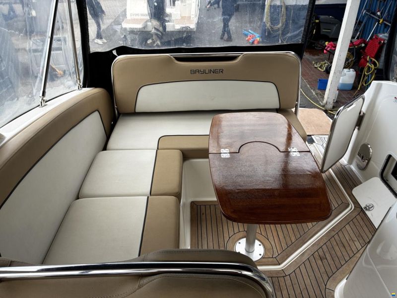 Bayliner 842 Cuddy
