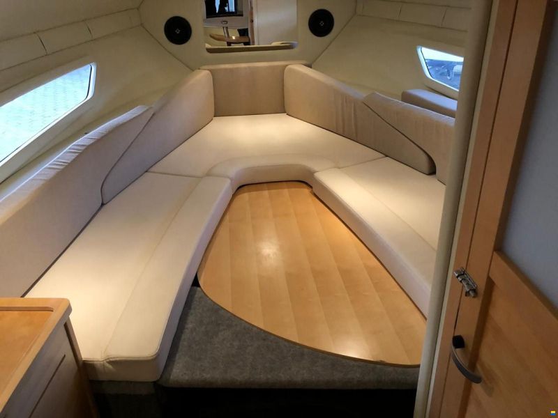 Bayliner 842 Cuddy