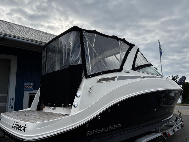 Bayliner 842 Cuddy