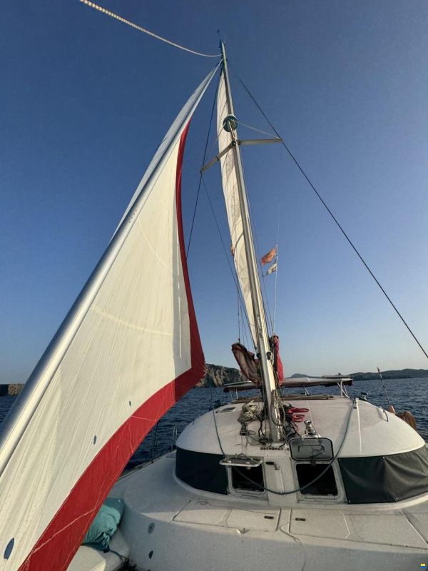 Lagoon 410