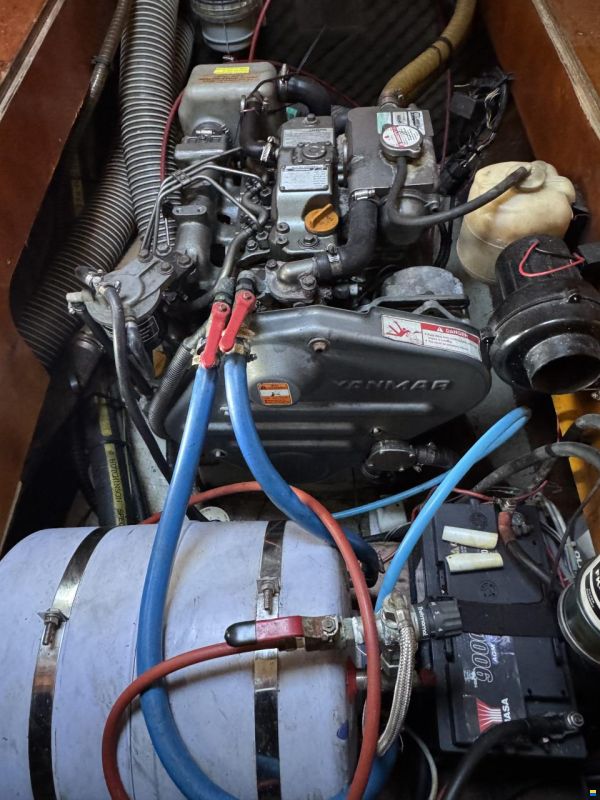Lagoon 410