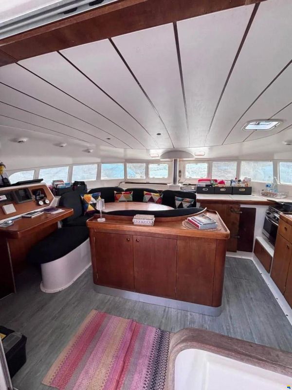 Lagoon 410