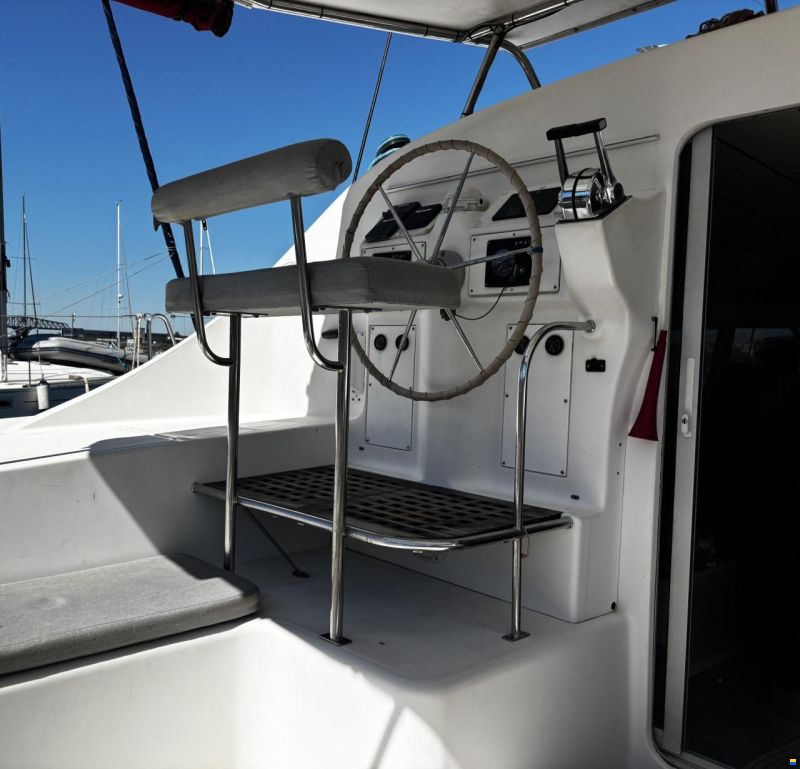 Lagoon 410