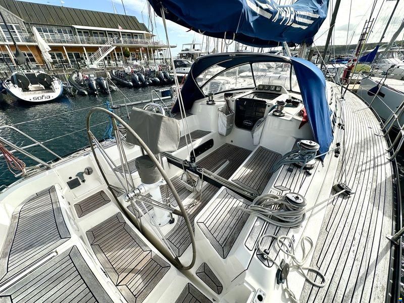 X-442 X-Yacht