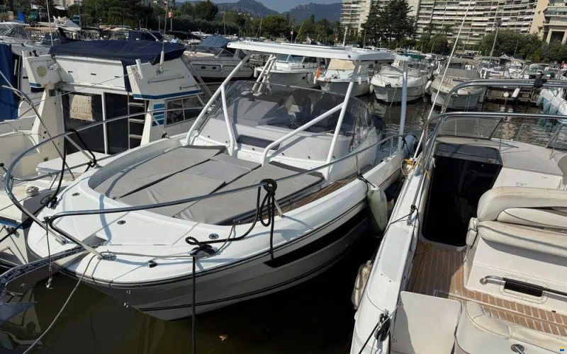Jeanneau Cap Camarat 9.0 WA